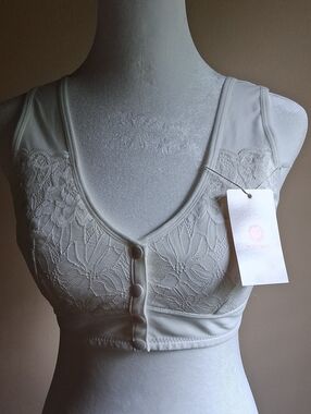 Front-Closure Lace Comfort Bra in White by